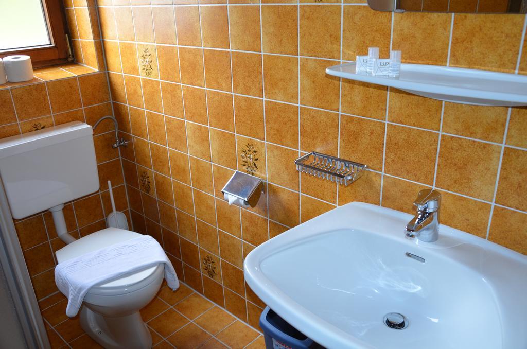 Gasthof Zur Gemütlichkeit Bschlabs Exterior foto